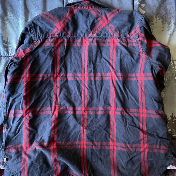 Carharrtt long sleeve plaid button down shirt - Picture 3 of 6